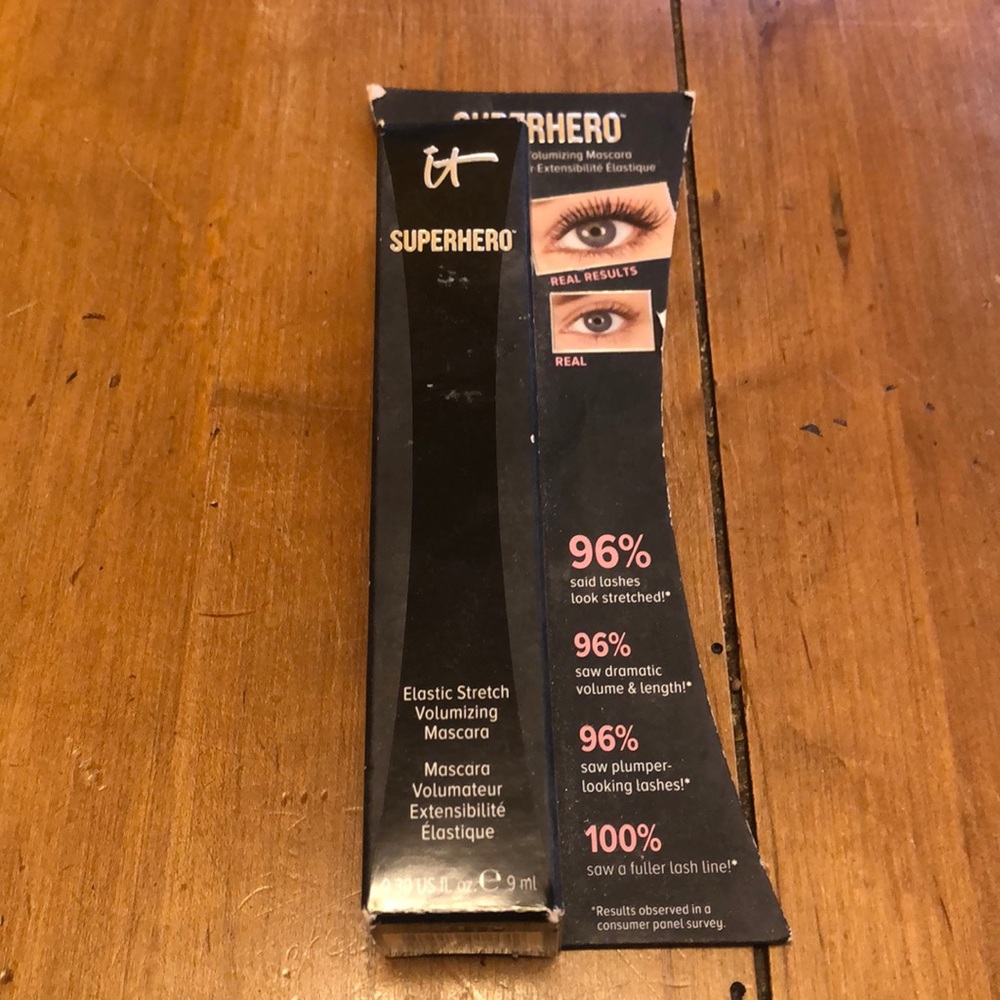 It cosmetics Superhero Mascara